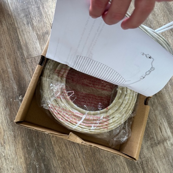 NWT! Room Essentials Paper Shade Table Lamp - Picture 5 of 8